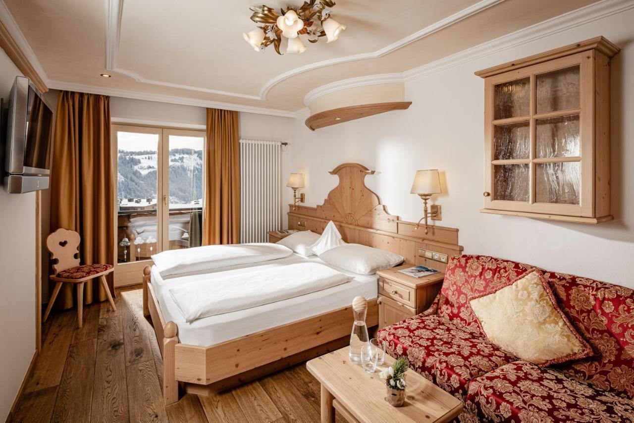 Romantik & Family Hotel Gardenia***S Selva di Val Gardena Zewnętrze zdjęcie